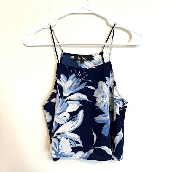 2/$30 Lulu's - Navy White Floral Crop Tank Top Size M - Picture 4 of 9